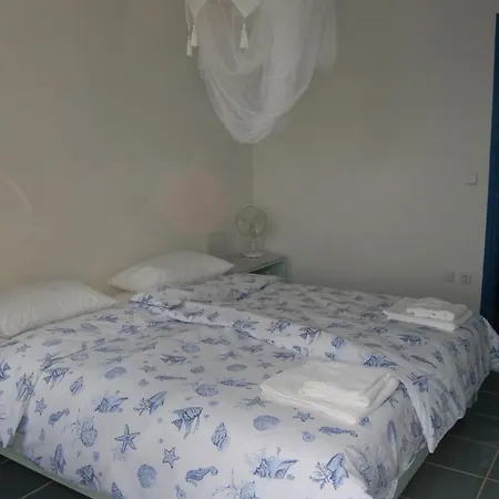 Mit Wasserblick By Interhome * Tirós