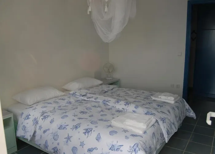 Mit Wasserblick By Interhome * Tirós